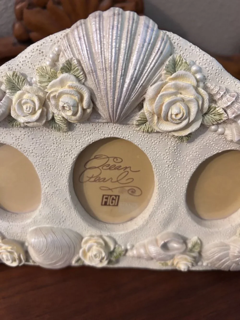 Ocean Peral Shell Three Picture Frame